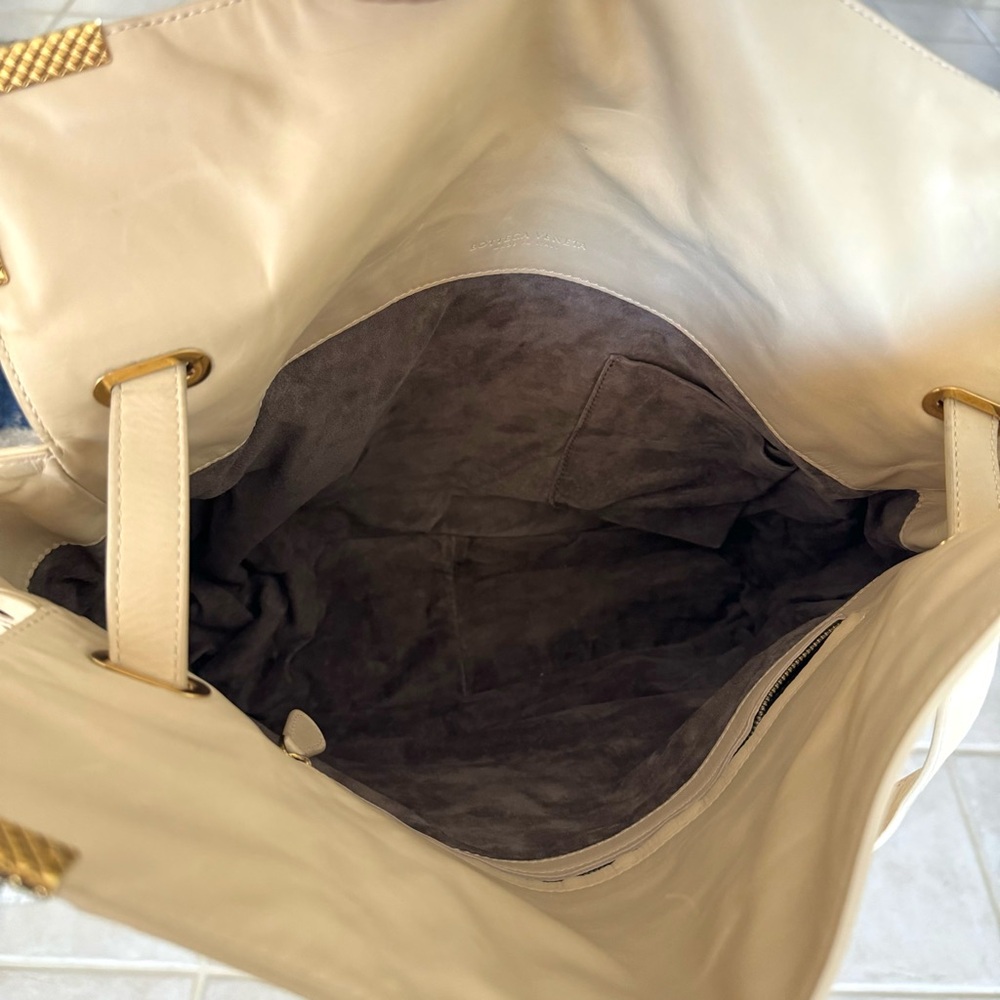 Bottega Veneta Intrecciato Shoulder Bag Large Double Flap - Picture 15 of 17